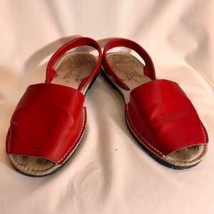 AIR Sz 41 Red Avarca Slingback Leather Made in Spain Rubber Soles